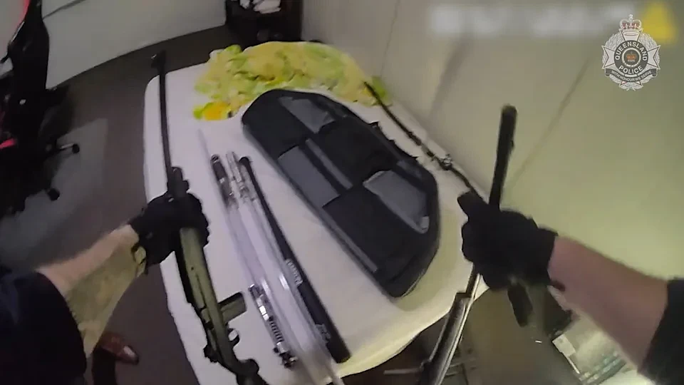 澳男利用AI换脸,制作深伪色情影像,多名女子受害!被控43项罪名 - 3