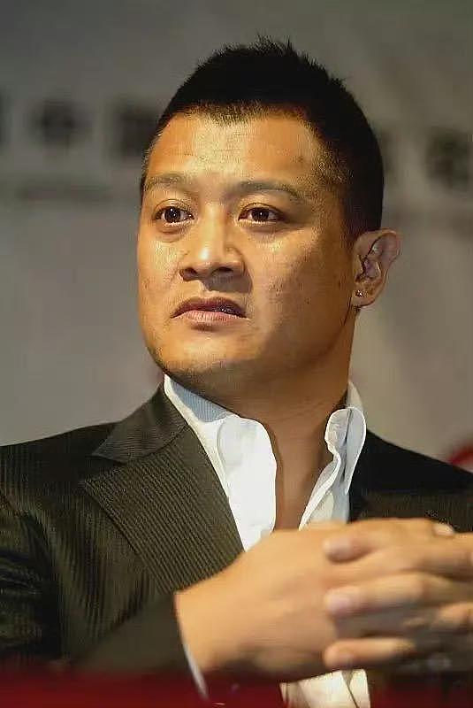 中国知名男演员遭法院“悬赏”!涉案金额近695万,曾出演《春光灿烂猪八戒》等爆款影视剧(组图) - 1