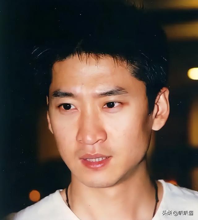 强吻林心如、被曝耍大牌,无奈退圈的