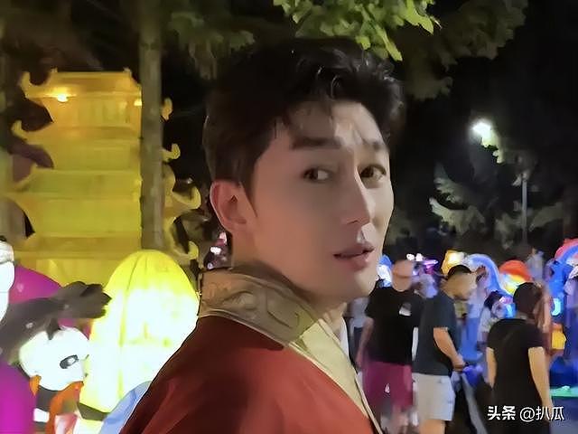 知名演员无戏可拍,在长春景区当NPC,好友已离世自己不敢再硬撑 - 19
