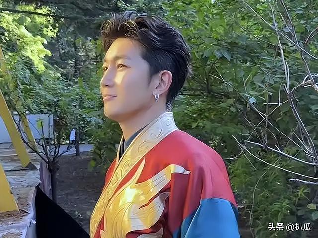 知名演员无戏可拍,在长春景区当NPC,好友已离世自己不敢再硬撑 - 21