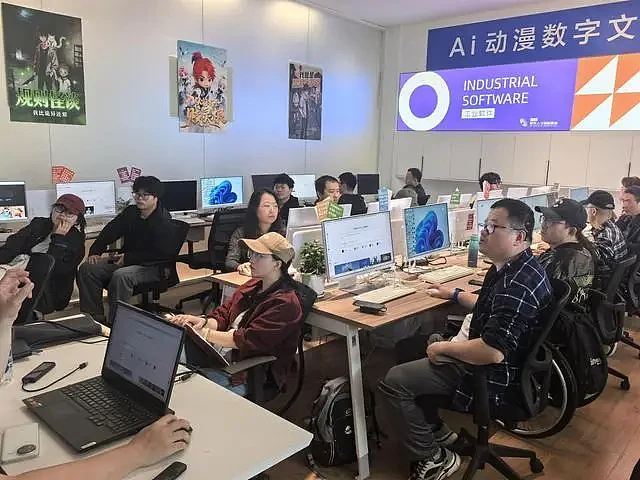 14名残疾人用AI做了部爆款短剧，是开始还是终点? - 4