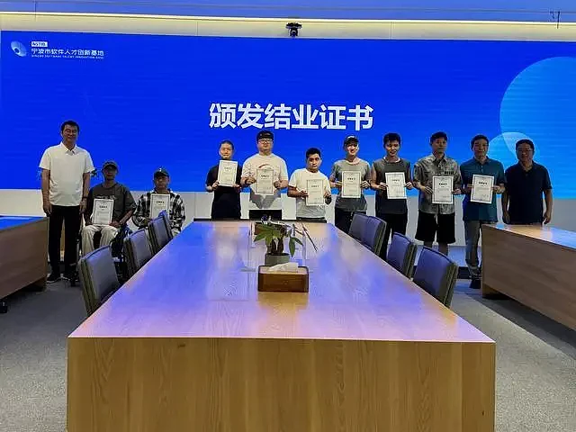 14名残疾人用AI做了部爆款短剧，是开始还是终点? - 6