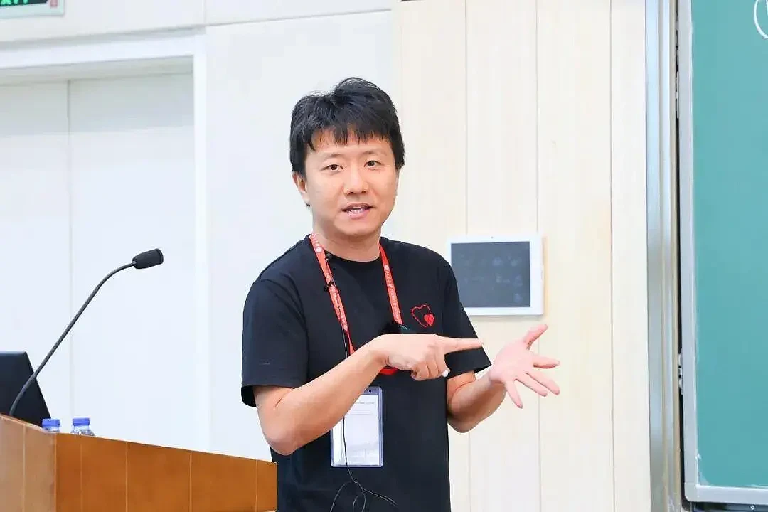 菲尔兹奖得主邓煜谈“是否回国”：不存在唯一答案 - 2