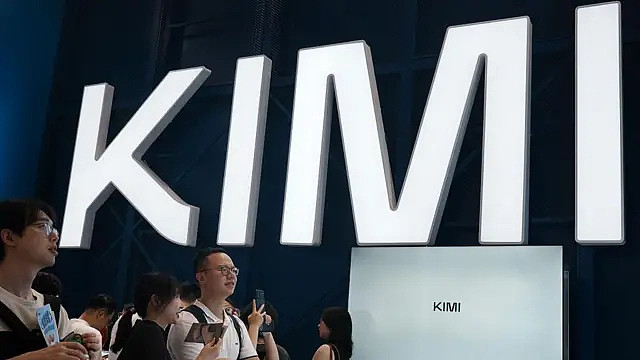 美中AI科技战：白宫称中国Kimi K3模型窃取Anthropic技术 - 1