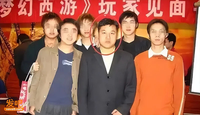 中国“首父”翻车? 徐波晒百子合照，代孕丑闻与巨额财产纠纷引爆网络（组图） - 5