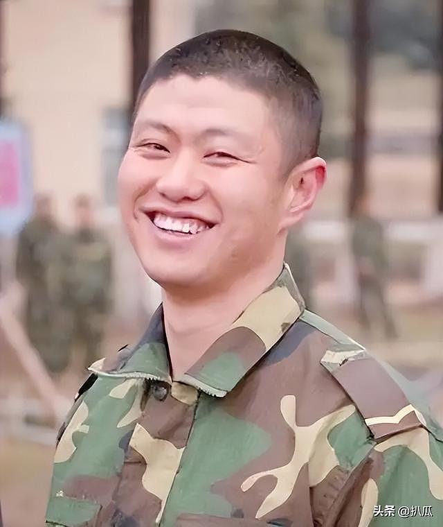 41岁赵荀现状:骨盆用3颗钉子挂在腰上,“特种兵爆改成美娇娘” - 17