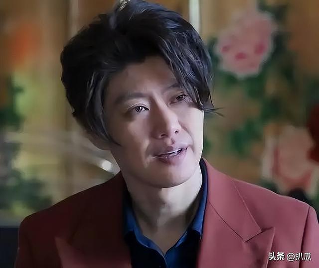 41岁赵荀现状:骨盆用3颗钉子挂在腰上,“特种兵爆改成美娇娘” - 24