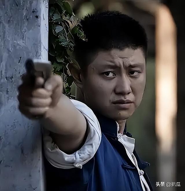 41岁赵荀现状:骨盆用3颗钉子挂在腰上,“特种兵爆改成美娇娘” - 26