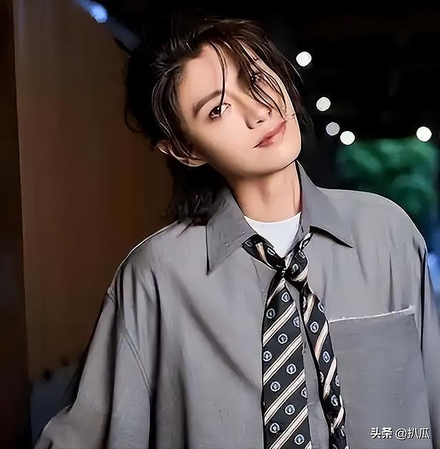 41岁赵荀现状:骨盆用3颗钉子挂在腰上,“特种兵爆改成美娇娘” - 27