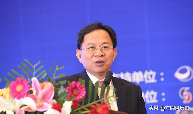 他曾因受贿、重婚罪入狱一年，出狱后洗心革面，如今名利双收 - 11