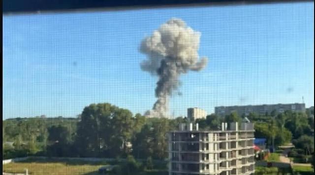 乌新司令上任就立功，俄军工命根子被打穿，俄方：已有数十人伤亡 - 3