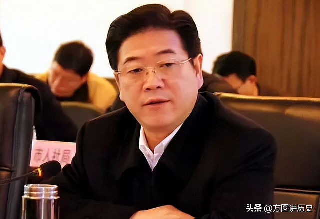 破格提拔情妇当区长,带全家敛财超千万,李亿龙到底有多贪? - 2