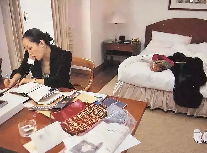 7年亏2亿，“败家女”冉莹颖，太冤了 - 19