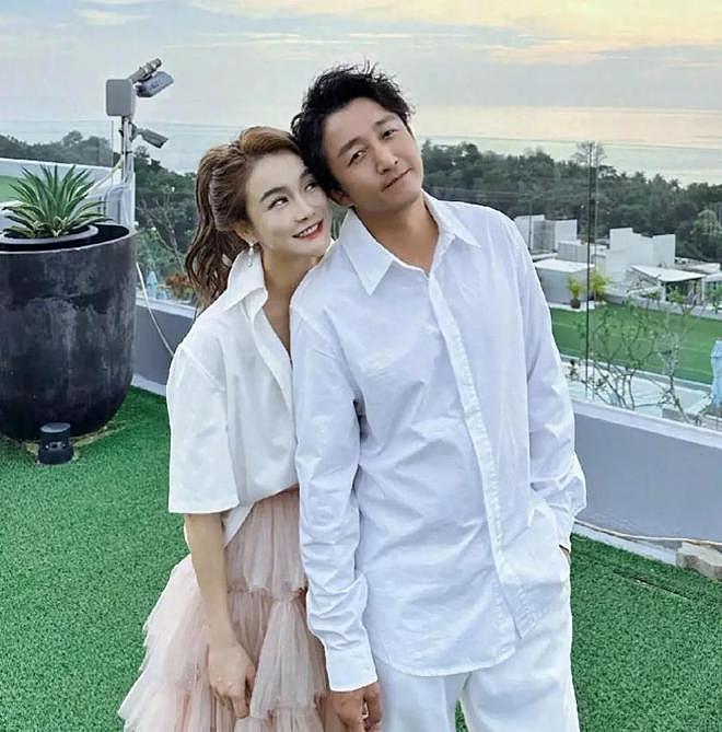 冉莹颖曝邹市明带消磁身份证离婚,邹市明:我带的肯定不是好使的 - 8