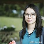 为什么不说国语？中国数学家王虹接受央视采访全程使用英语，引发争议