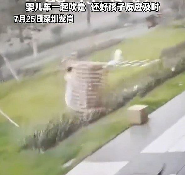 台风云霞太猛！深圳女童连人带床遭怪风扯出室外，监控拍下惊险瞬间（视频/组图） - 3