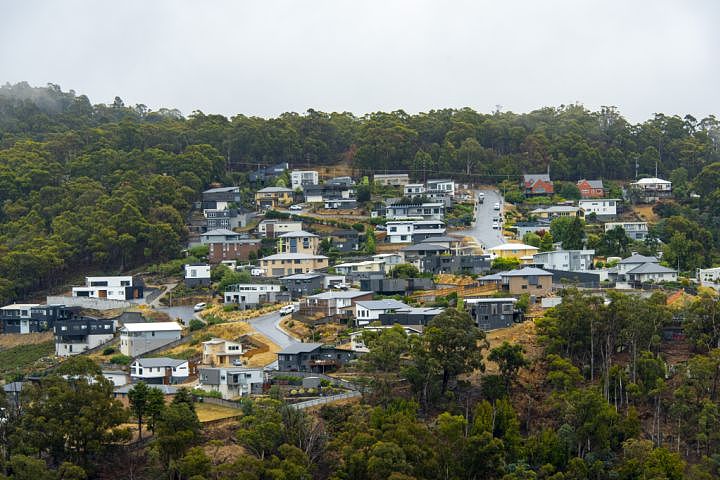 澳洲房市持续降温：拍卖现场冷清，连卖家都不现身 - 4