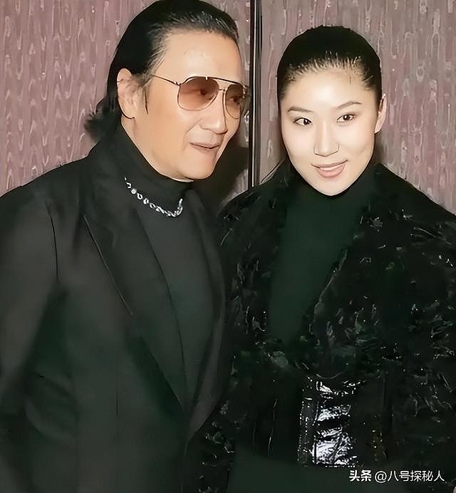 Coco再度悼念谢贤情绪失控，掩面痛哭恭敬鞠躬，自曝吃不下东西（组图） - 14
