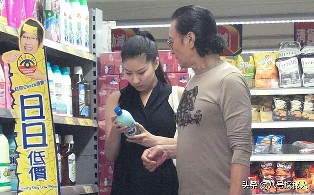 Coco再度悼念谢贤情绪失控，掩面痛哭恭敬鞠躬，自曝吃不下东西（组图） - 17