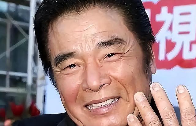 “6个老婆”同住一屋，每人每月7万零花钱，71岁又娶第7房小娇妻（组图） - 19