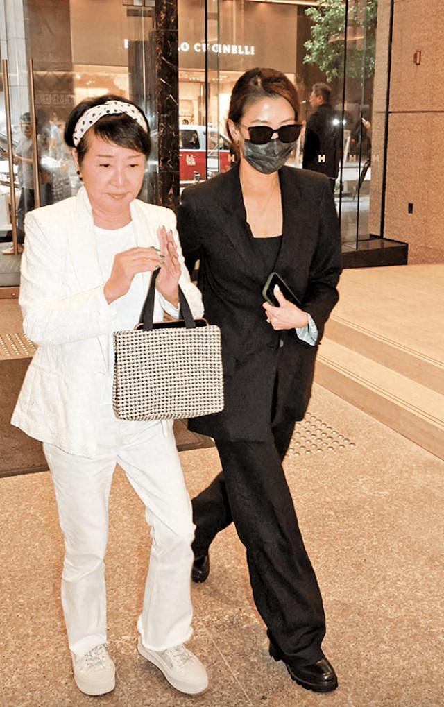 谢婷婷带儿子赶回香港，谢贤临终前见到外孙，原计划三代同堂庆生（组图） - 4