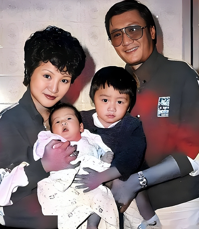 谢婷婷带儿子赶回香港，谢贤临终前见到外孙，原计划三代同堂庆生（组图） - 14