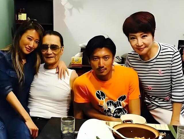 谢婷婷带儿子赶回香港，谢贤临终前见到外孙，原计划三代同堂庆生（组图） - 17