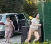 人妻和公公车震被“围捕”，半身全裸奔逃