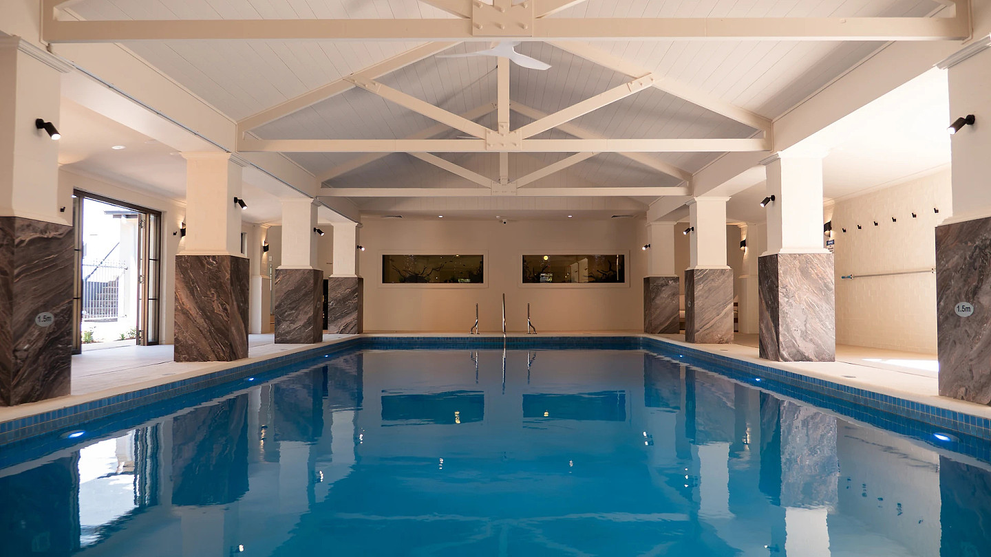 Vela Spa and Bathhouse室内矿物池官方供图