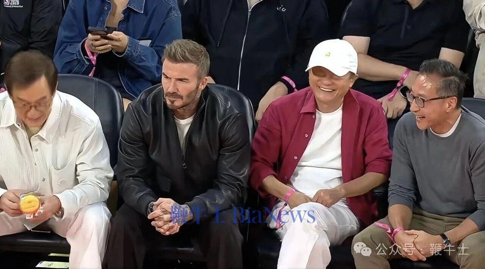 澳门NBA中国赛场边公众人物观战的原报道图片