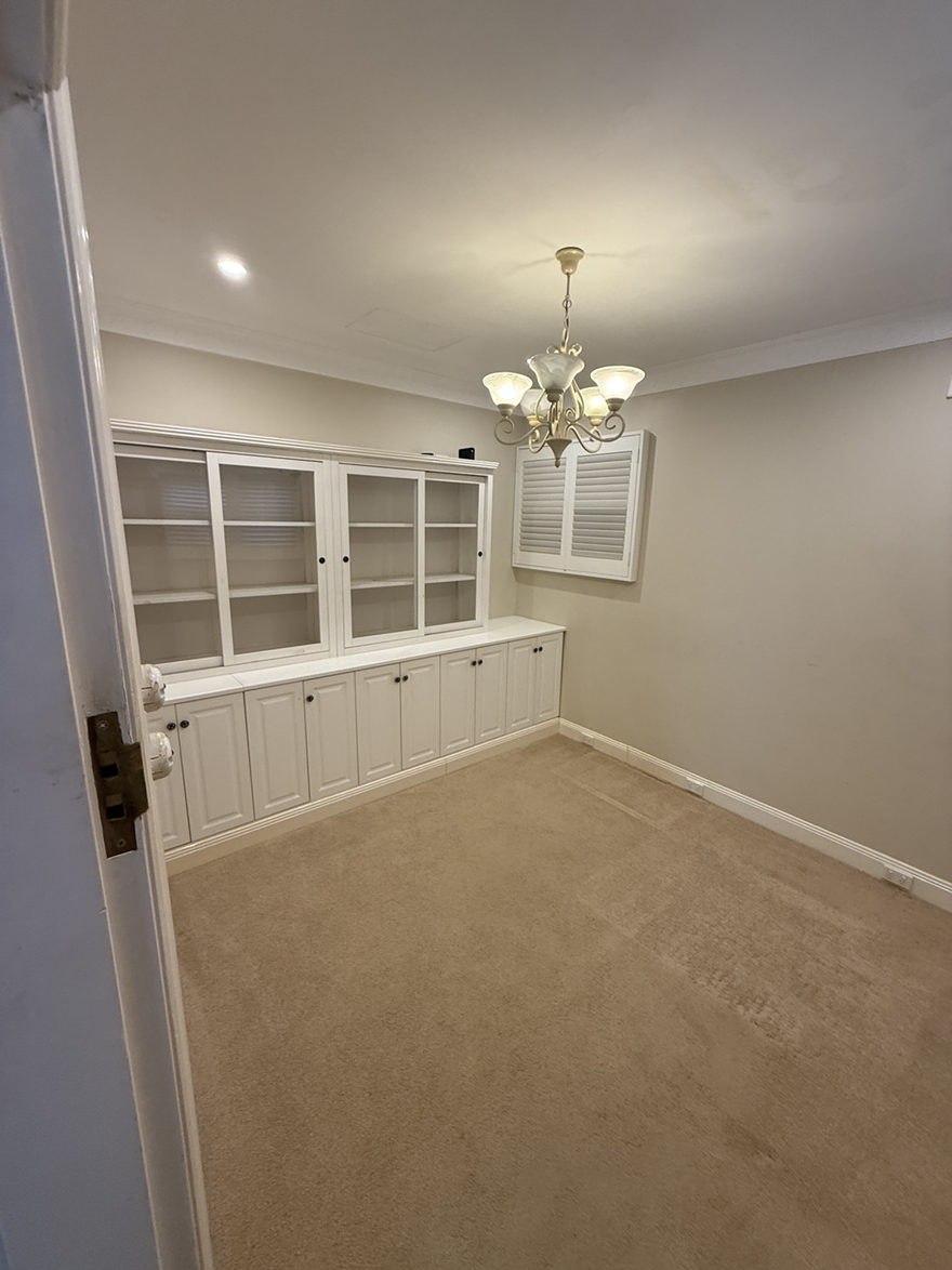 今日悉尼Pymble 大House出租 5房2卫3客厅随时入住每周12K Pymble 大House出租 5房2卫3客厅随时入住每周12K