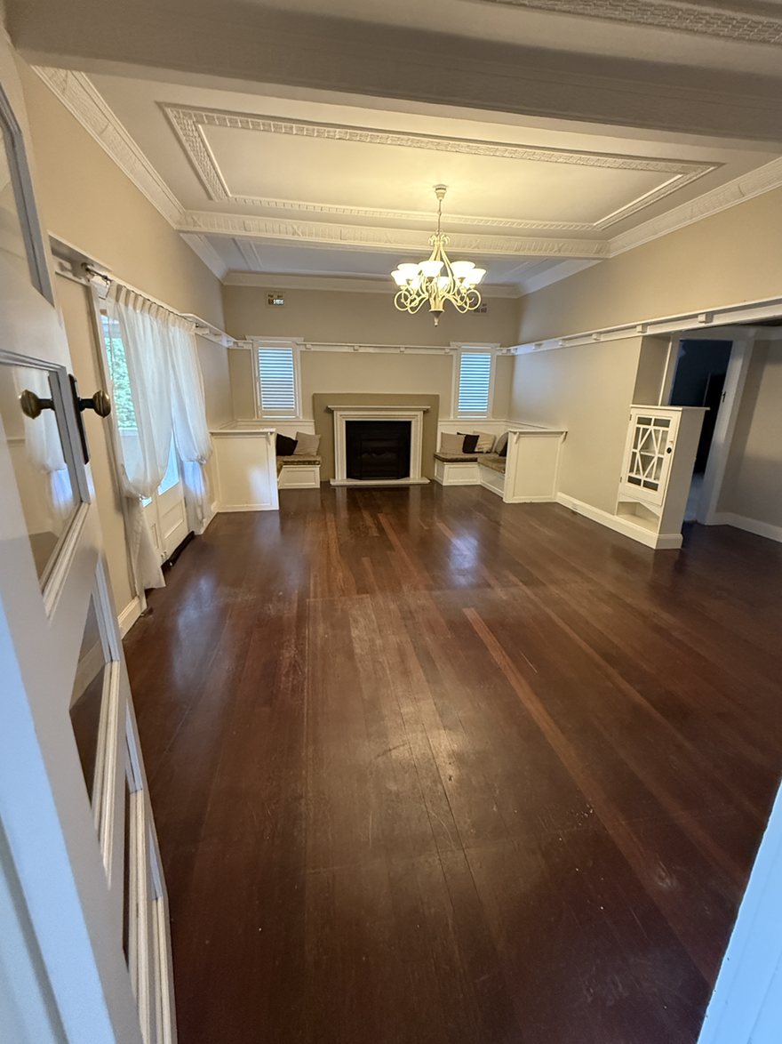 今日悉尼Pymble 大House出租 5房2卫3客厅随时入住每周12K Pymble 大House出租 5房2卫3客厅随时入住每周12K