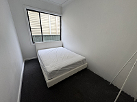 Merrylands   火车站300米独立房出租