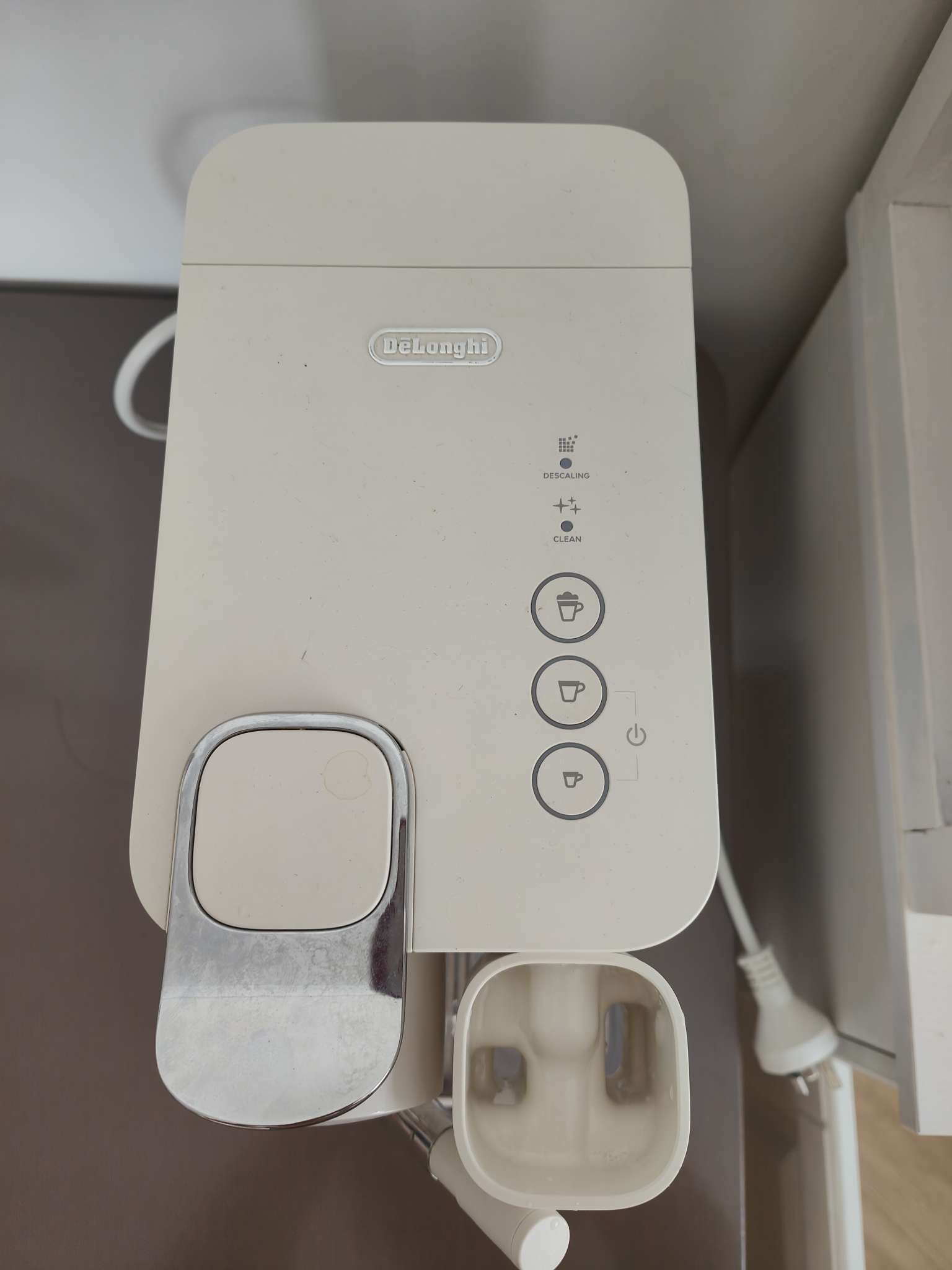 今日墨尔本Nespresso Lattissima One 胶囊咖啡机甩卖 Nespresso Lattissima One 胶囊咖啡机甩卖