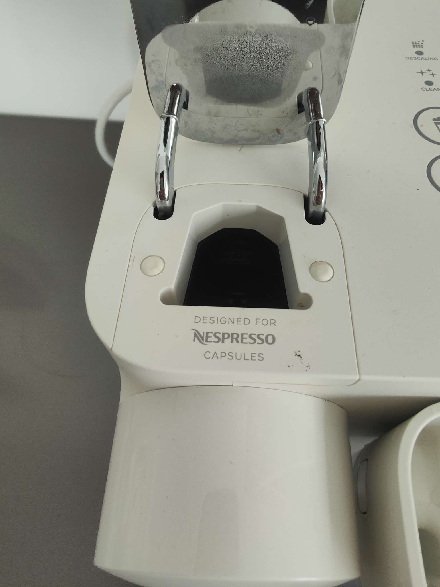 今日墨尔本Nespresso Lattissima One 胶囊咖啡机甩卖 Nespresso Lattissima One 胶囊咖啡机甩卖