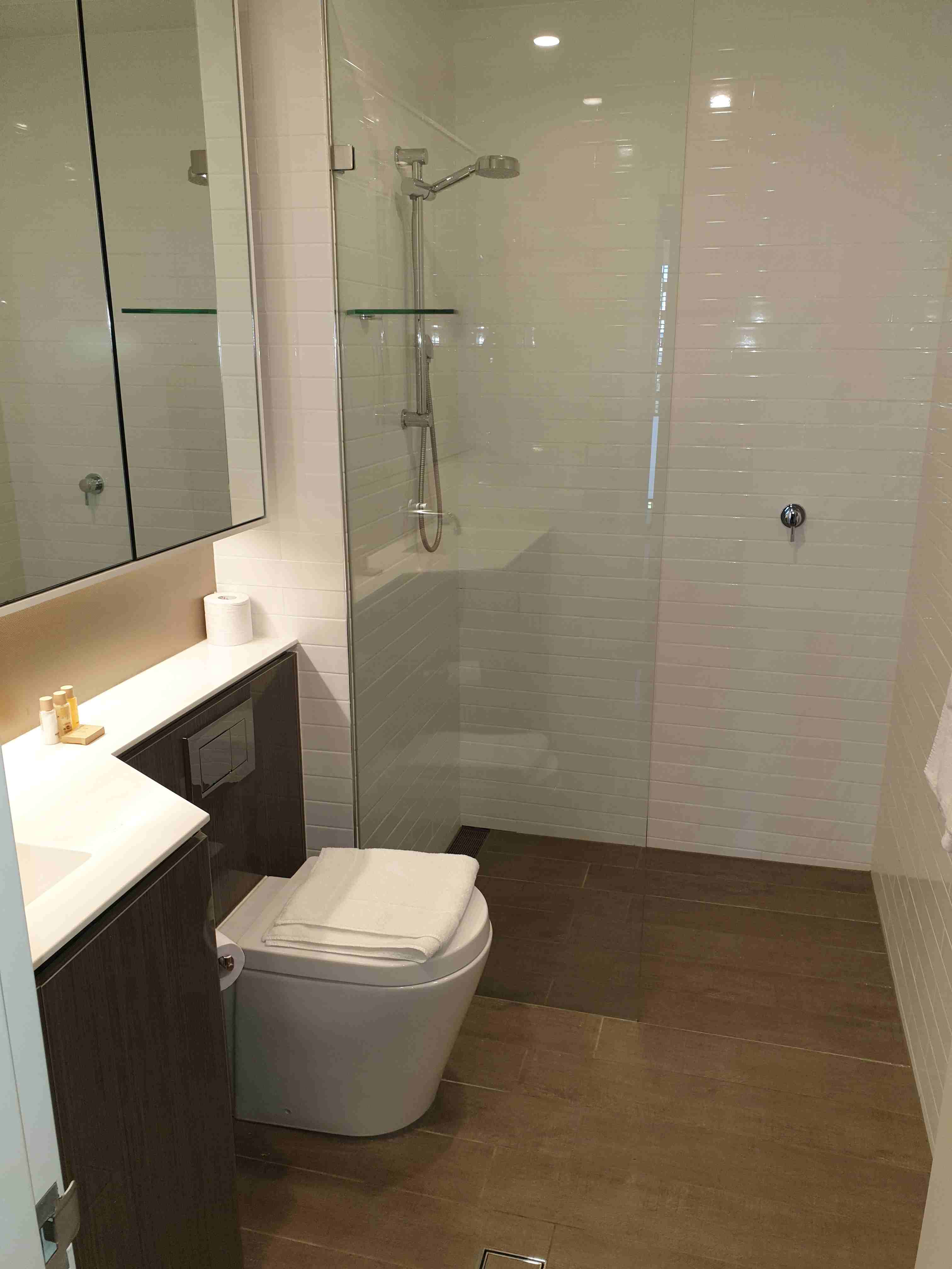 今日悉尼Wentworth Point 江景公寓private room出租带 Wentworth Point 江景公寓private room出租带
