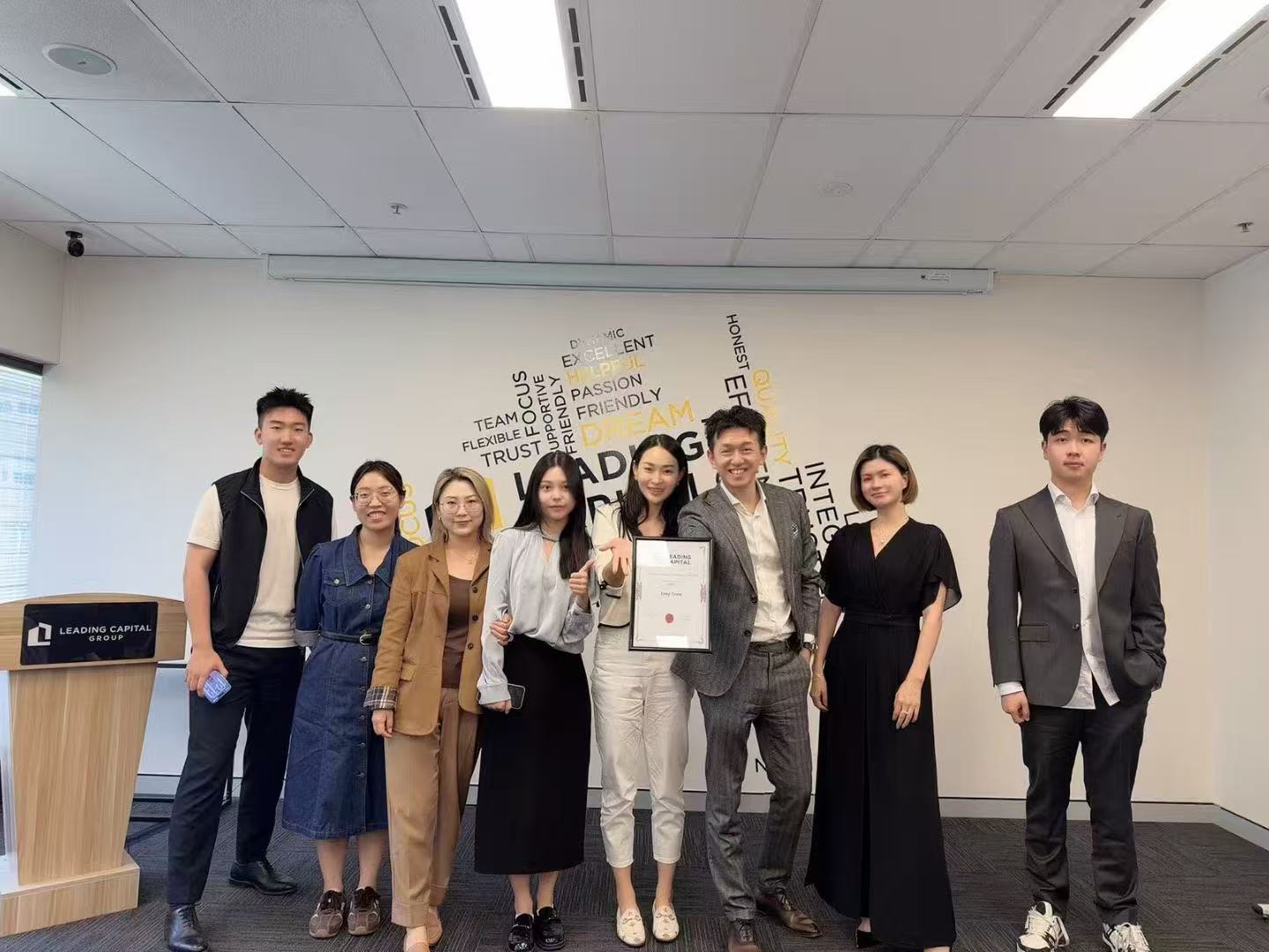 今日悉尼不看会后悔房地产市场火爆 ANGELINE团队急需销售顾问 专业培训 佣金可观 不看会后悔房地产市场火爆 ANGELINE团队急需销售顾问 专业培训 佣金可观