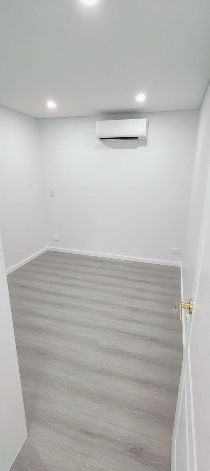 今日悉尼Cherrybrook 全新 高品质两房 Granny Fla Cherrybrook 全新 高品质两房 Granny Fla