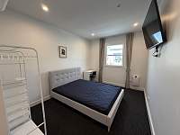 Erskineville  Studio可短租 楼下公交直达悉大 包所有Bills 免费洗烘 家具齐全