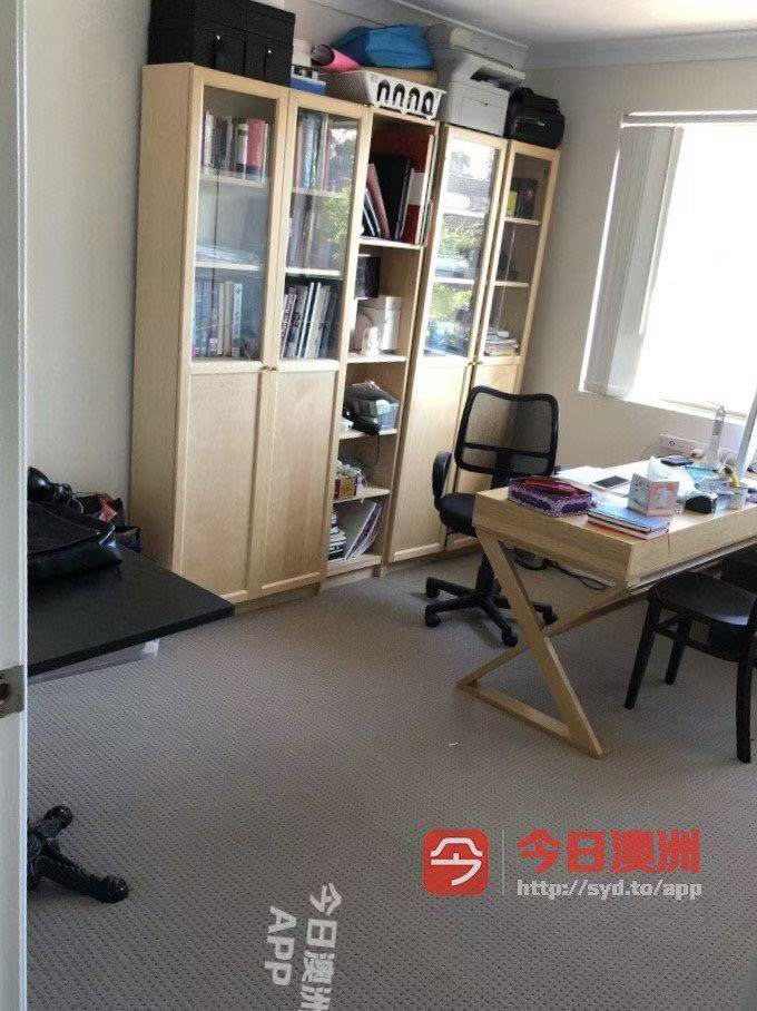 今日悉尼Parramatta 4房大house内近新正北向近火车站 Parramatta 4房大house内近新正北向近火车站