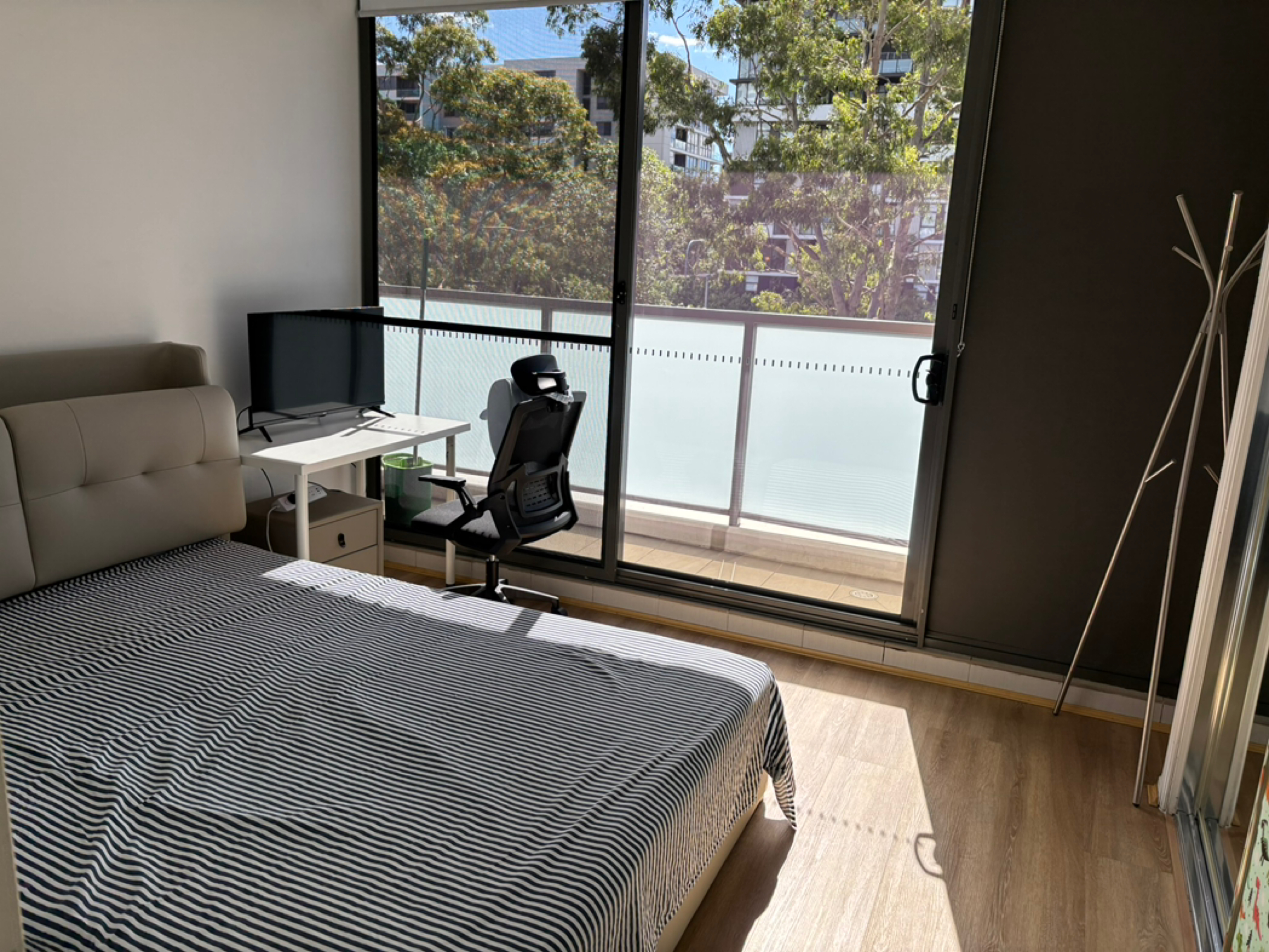 今日悉尼Zetland 一房一卫拎包入住即可中介勿扰 Zetland 一房一卫拎包入住即可中介勿扰