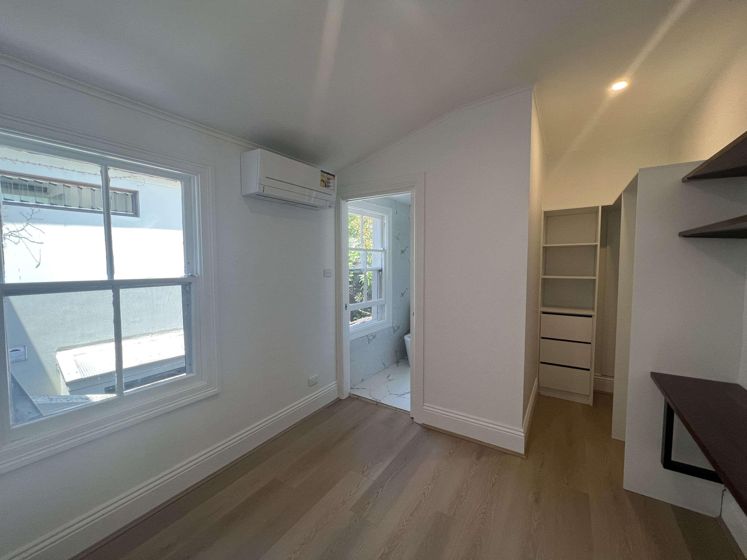 今日悉尼Redfern 单间 独立卫浴可短租 全屋空调 自带花园 600pw起 Redfern 单间 独立卫浴可短租 全屋空调 自带花园 600pw起