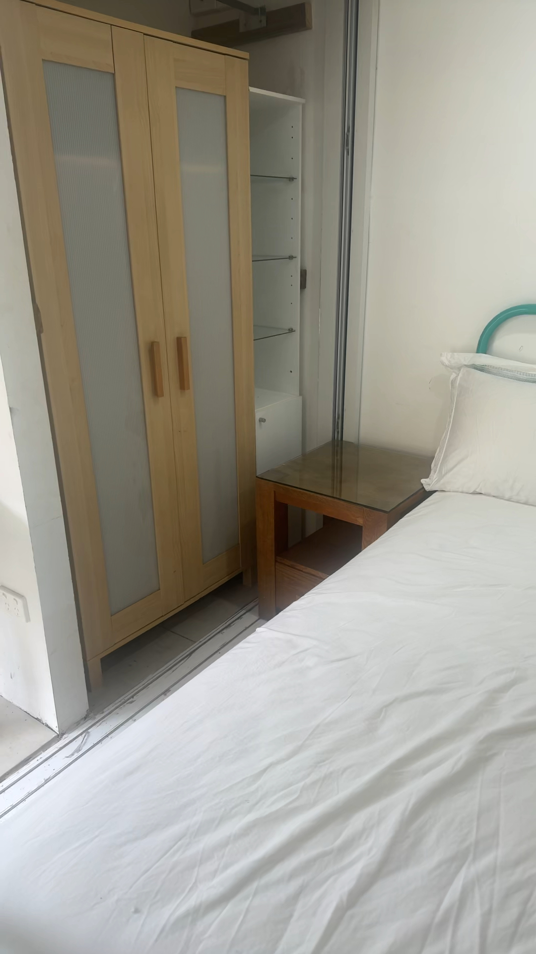 今日悉尼Hurstville 5 分钟火车站独立厨卫独立出入studio Hurstville 5 分钟火车站独立厨卫独立出入studio