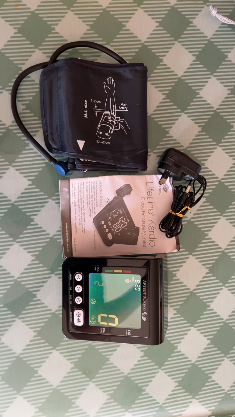 今日珀斯风扇血压器家用电器电视台灯电磁鍋华为自拍杆 风扇血压器家用电器电视台灯电磁鍋华为自拍杆