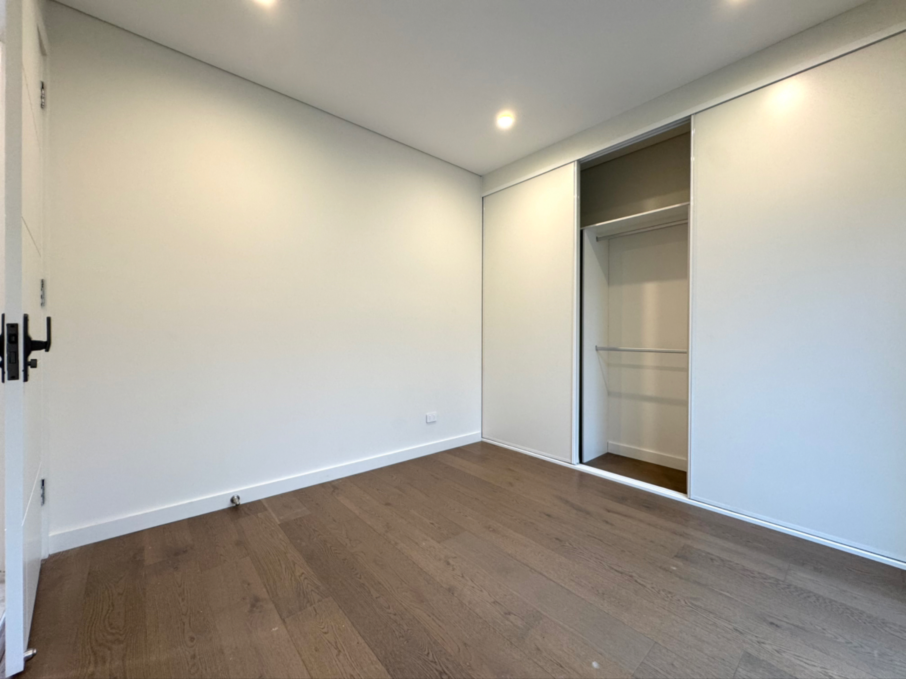 今日悉尼Hurstville granny flat1房1卫已出 Hurstville granny flat1房1卫已出