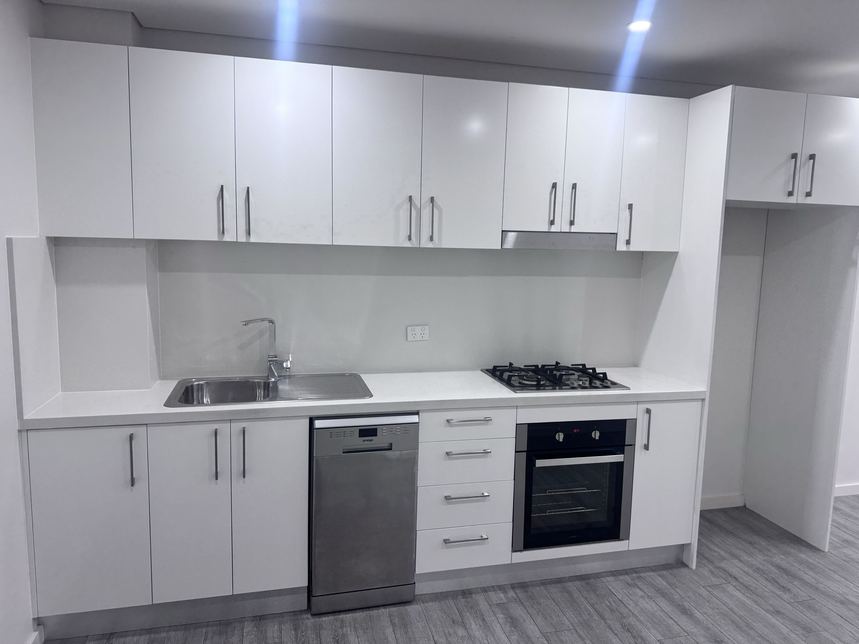 今日悉尼Lewisham 精装复式1B1B 近 Inner WestCBD Lewisham 精装复式1B1B 近 Inner WestCBD