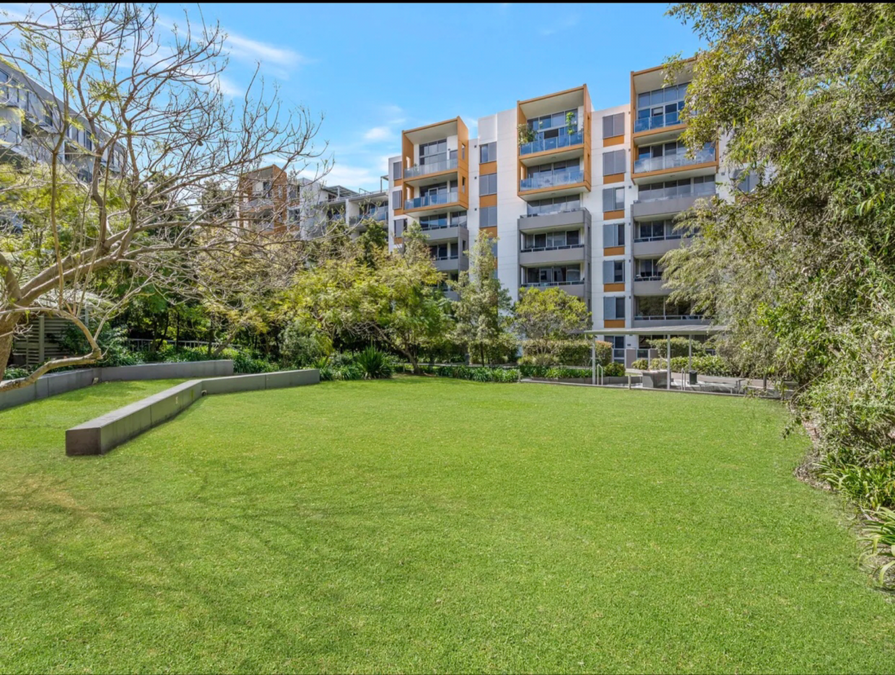 今日珀斯Wolli Creek 近City近机场安静24小时保安公寓主卧招租 Spa桑拿健身房免费 Wolli Creek 近City近机场安静24小时保安公寓主卧招租 Spa桑拿健身房免费