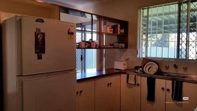 今日珀斯East Cannington 单间招租220刀包Bill全屋住满2 East Cannington 单间招租220刀包Bill全屋住满2