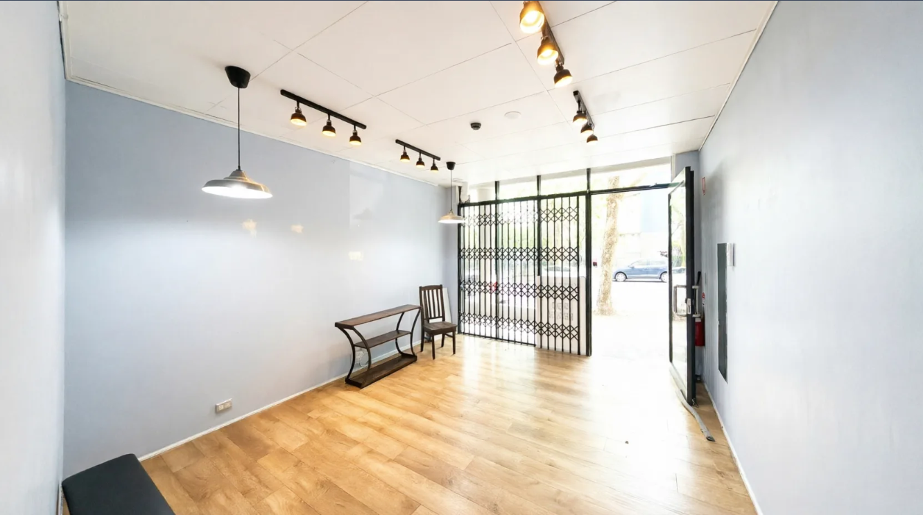 今日悉尼Newtown 沿街旺铺出租 Shop for Lease Prime Location Newtown 沿街旺铺出租 Shop for Lease Prime Location